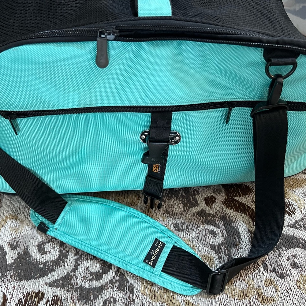 Sleepypod Air Pet Carrier - Robin Egg Blue